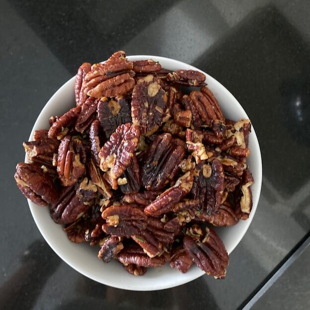 Sweet_with_heat_Rosemary_pecans